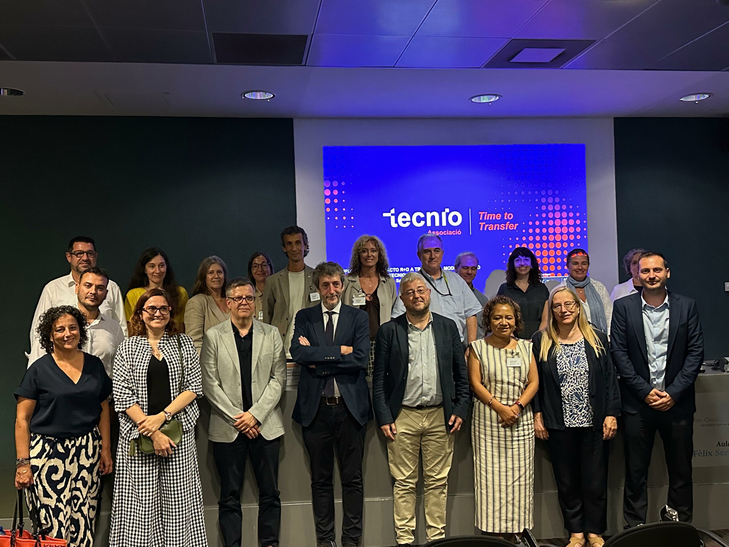 JM Martín, dir. del CDTI visita els agents TECNIO